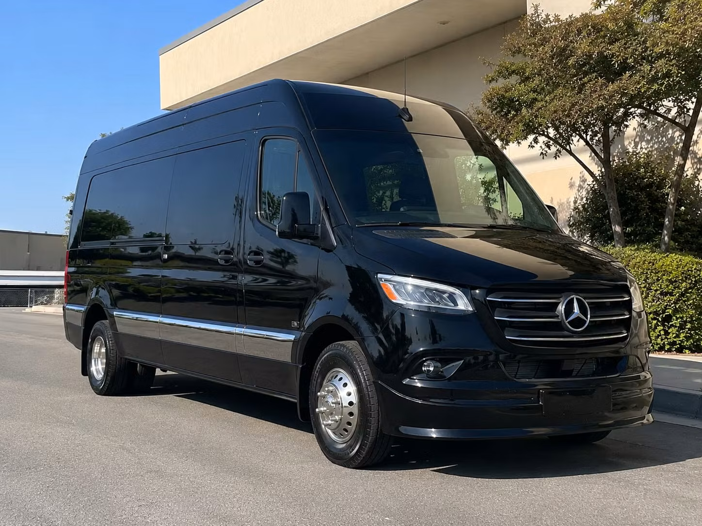 visalia corporate shuttle services